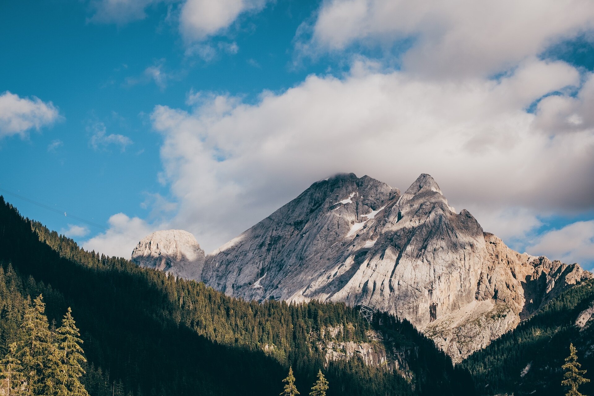 At The Vanished Castle Of The Countess Of Dolèda
