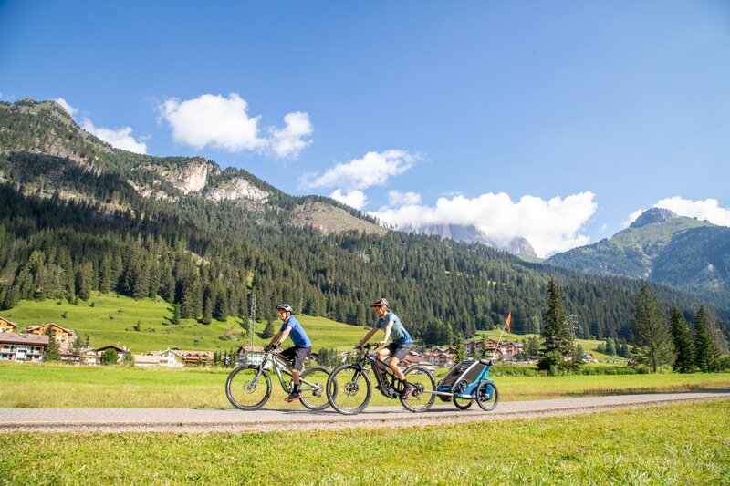 Fassa Und Fiemme Dolomites Radweg