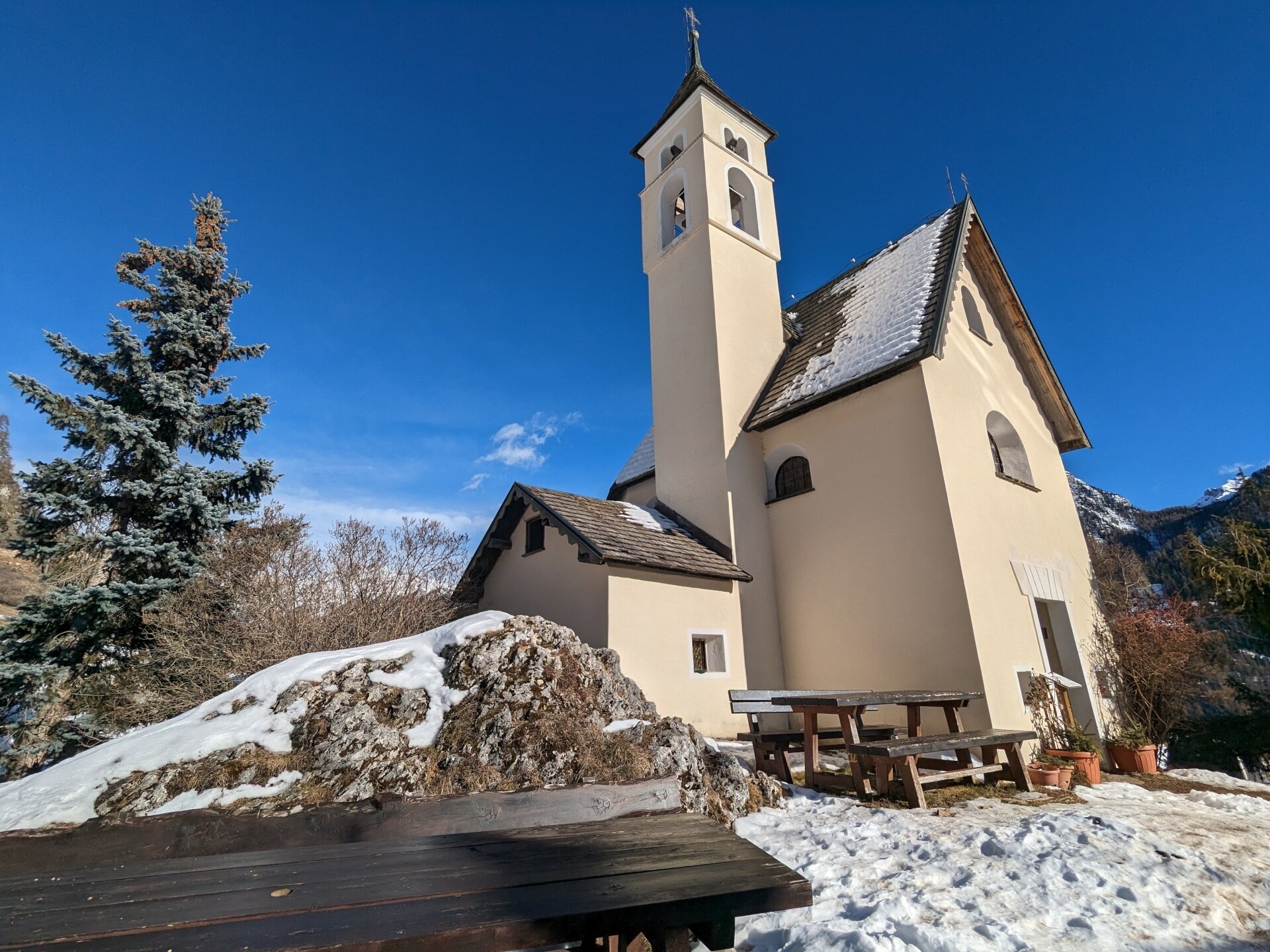 Sulla Via Della Musica, Dei Balli E Dei Tabià Di Penìa
