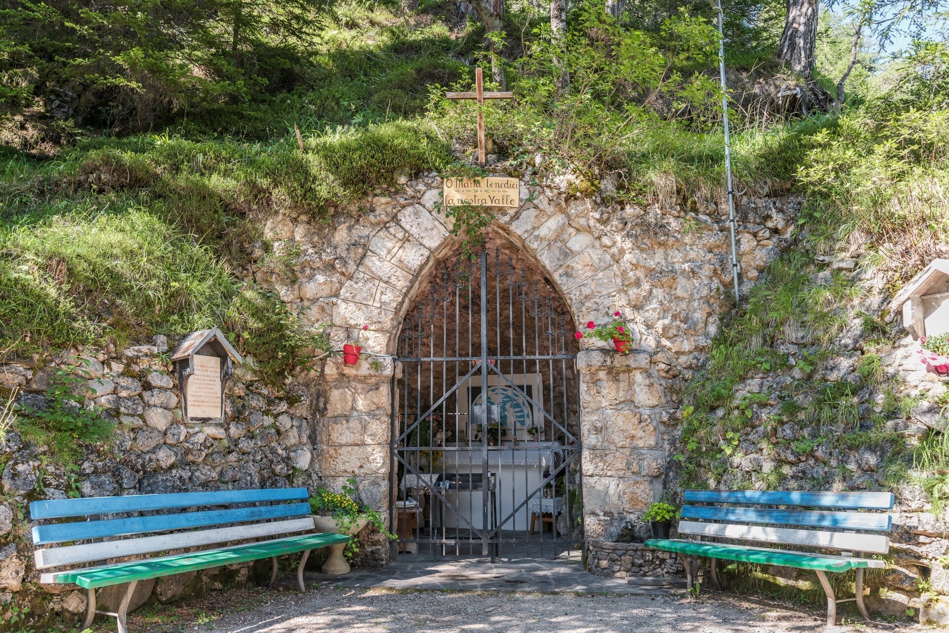 Alla Grotta Di Lourdes