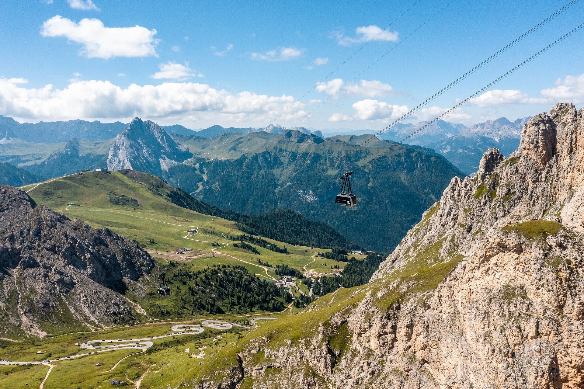 Sass Pordoi Aussichtspunkt - Pordoijoch