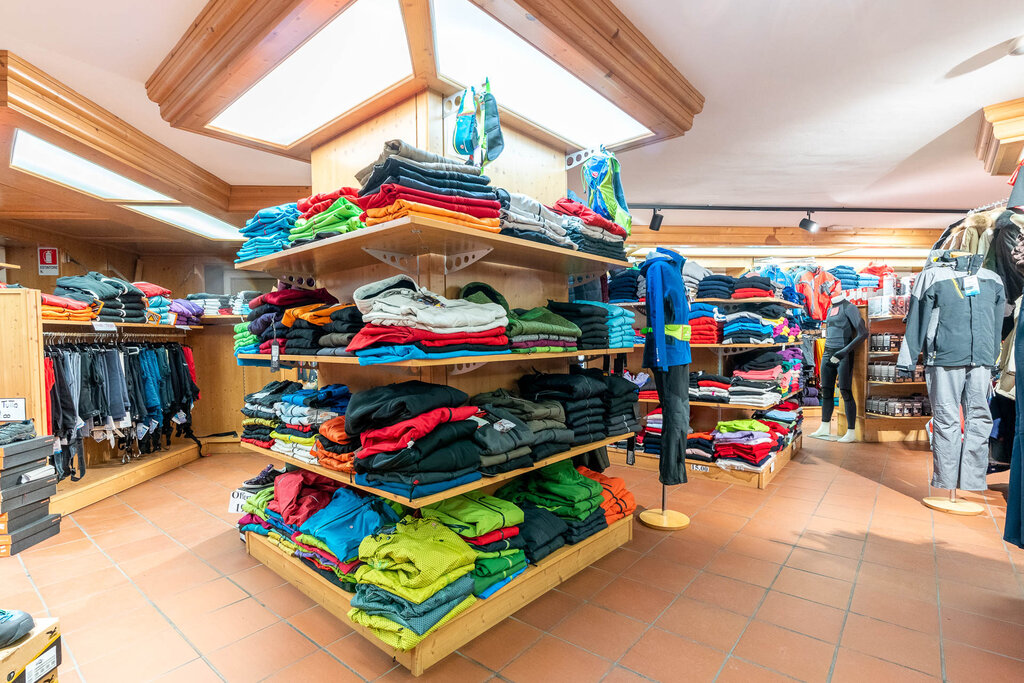Content Dam Org 3 Images Full Rights Shopping Antermoia Sport Antermoia Sport Mazzin Archivio Apt Val Di Fassa Mrizzi 8