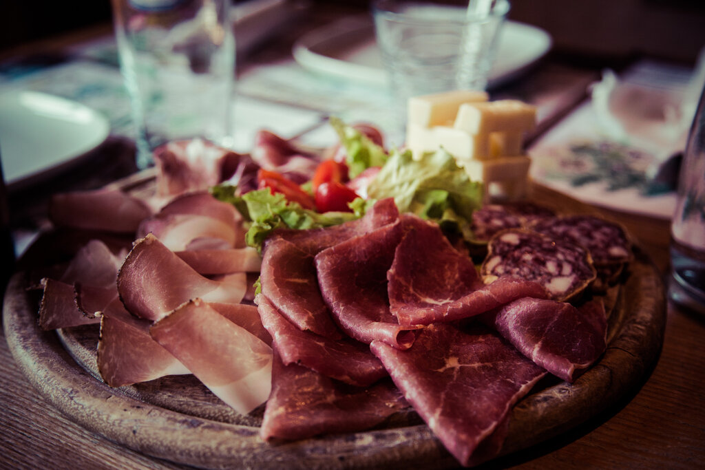 Content Dam Org 0 Images Full Rights Gusto 29717 Copertina Tagliere Salumi