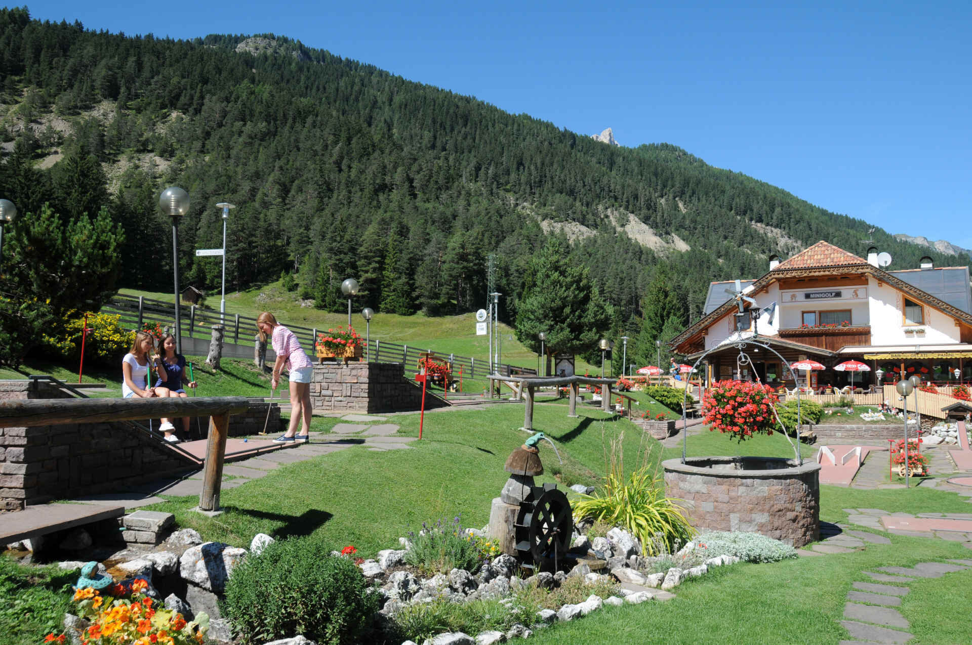 Bar Stube Minigolf Panorama