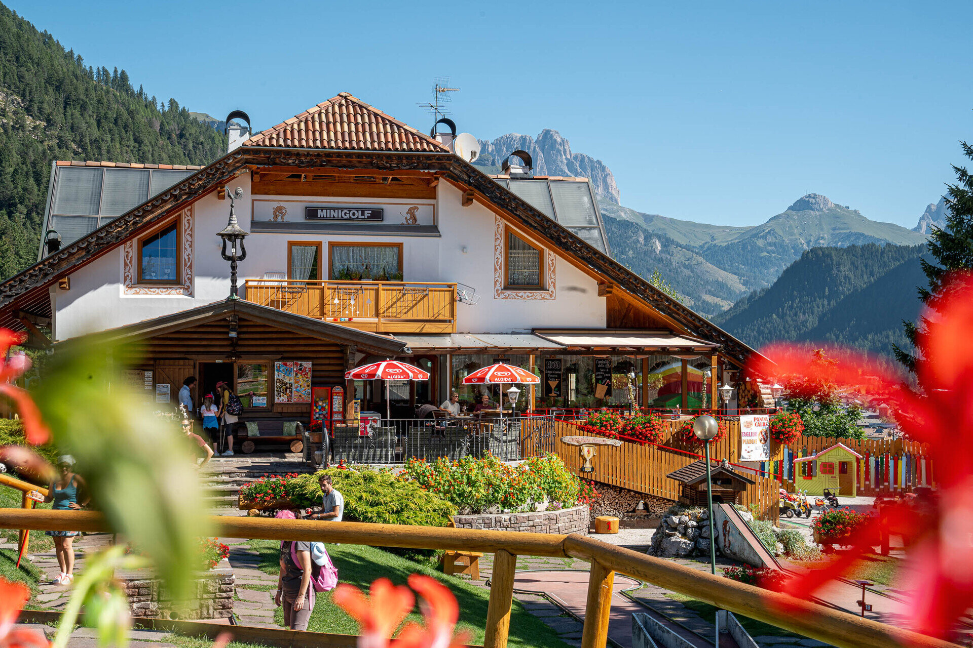 Bar Stube Minigolf Panorama