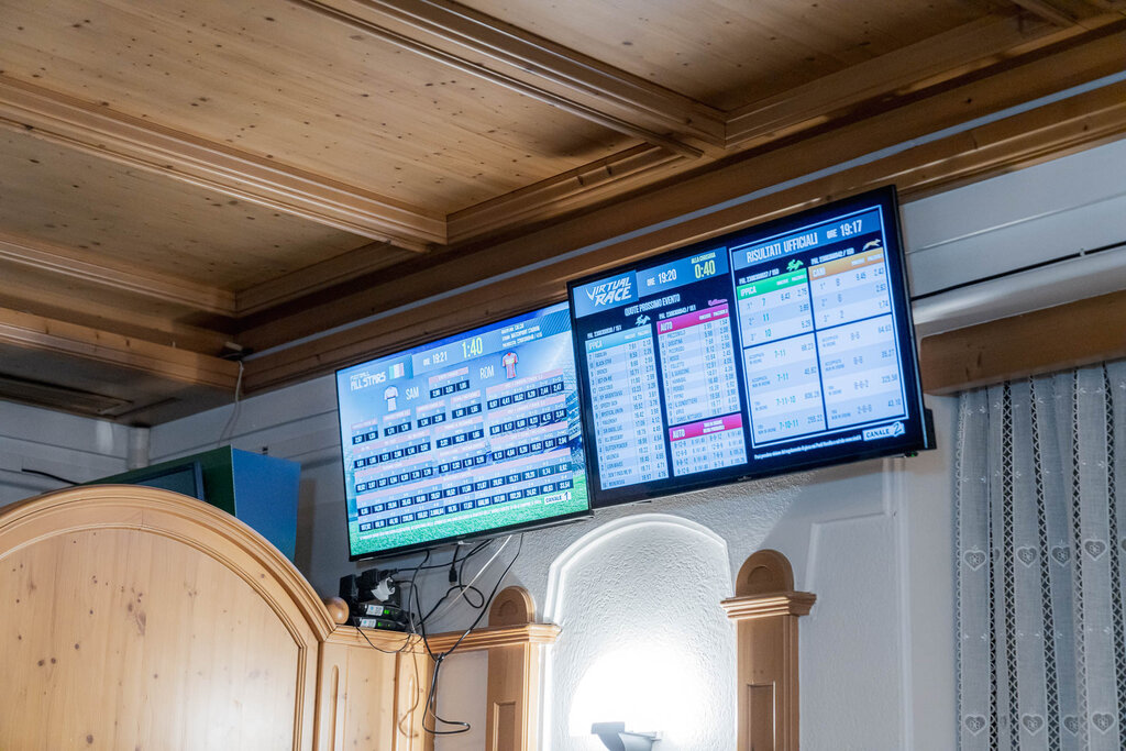 Content Dam Org 3 Images Full Rights Gusto Bar Caffe Moena  Ricevitoria Bar Caffe Moena Ricevitoria Archivio Apt Val Di Fassa Mrizzi 02