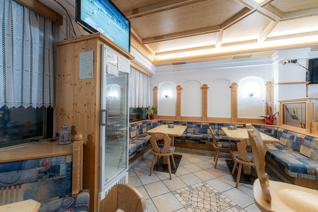 Content Dam Org 3 Images Full Rights Gusto Bar Caffe Moena  Ricevitoria Bar Caffe Moena Ricevitoria Archivio Apt Val Di Fassa Mrizzi 04