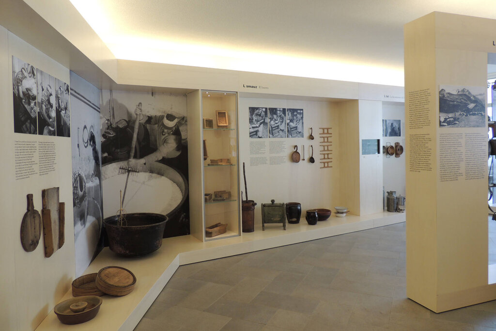 Content Dam Org 3 Images Full Rights Musei E Mostre L Malghier   La Caseificazione Archivio Apt Val Di Fassa Museo Ladin De Fascia L Malghier Pera 3