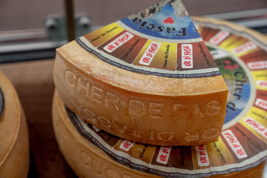 Content Dam Org 3 Images Full Rights Shopping Caseificio Sociale Val Di Fassa   M&egrave;lga De Fascia Pera Caseificio Sociale Val Di Fassa Pera Apt Val Di Fassa Mattia Rizzi 30