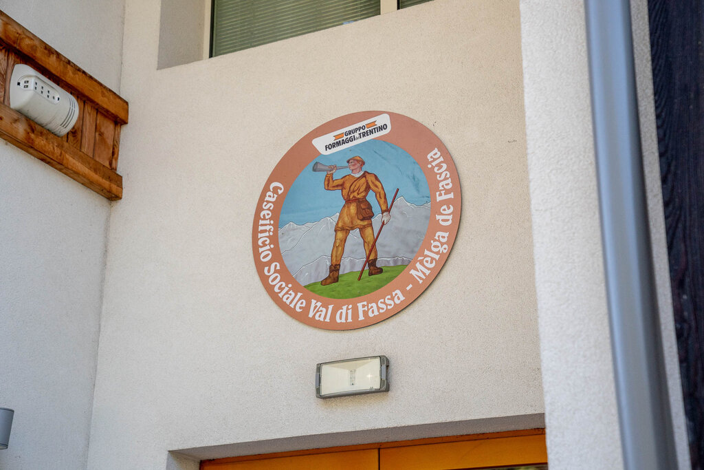 Content Dam Org 3 Images Full Rights Shopping Caseificio Sociale Val Di Fassa   M&egrave;lga De Fascia Pera Caseificio Sociale Val Di Fassa Pera Apt Val Di Fassa Mattia Rizzi 32
