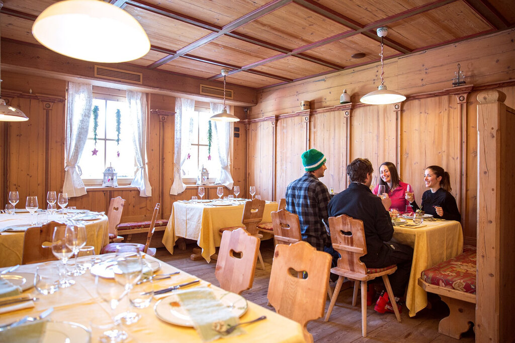 Content Dam Org 3 Images Full Rights Gusto Rifugio Chalet Valbona Rifugio Chalet Valbona Alpe Lusia Moena 08