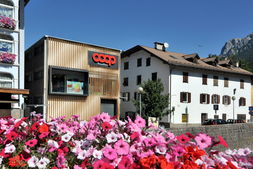 Content Dam Org 3 Images Full Rights Shopping Famiglia Cooperativa Moena   Coop Famiglia Cooperativa Coop Moena 02