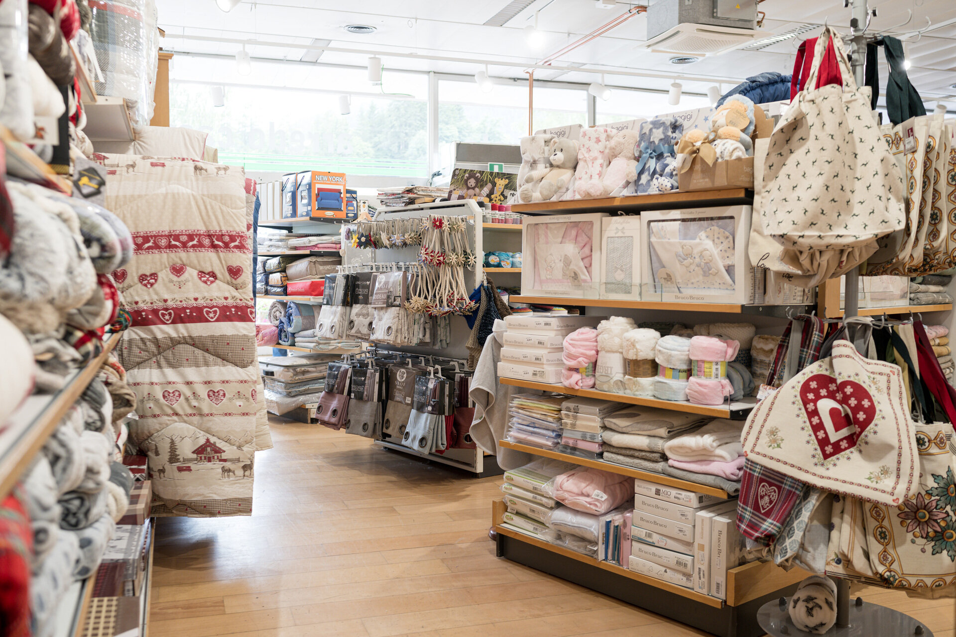 Fassa Coop Center   Reparto Extra Alimentare