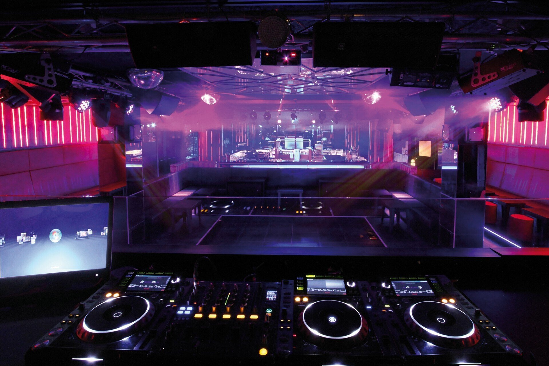 Hexen Klub Disco