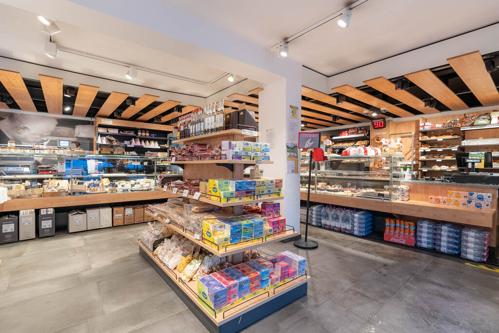 Content Dam Org 3 Images Full Rights Shopping L Malgher L Malgher Pozza Apt Val Di Fassa Mrizzi 03