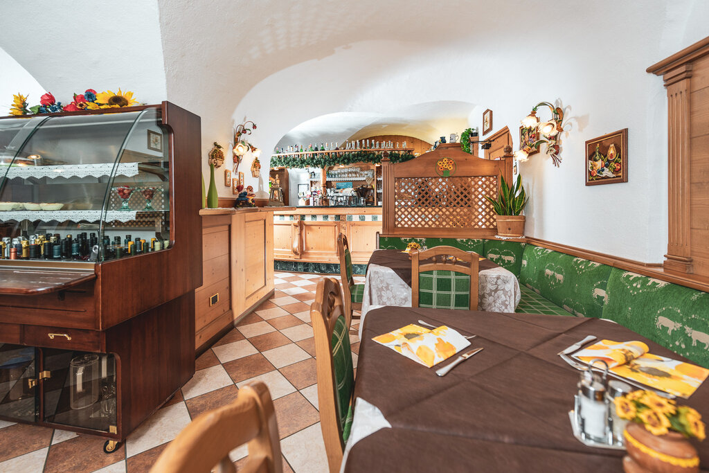 Content Dam Org 3 Images Full Rights Gusto Ristorante Pizzeria La Grotta La Grotta Vigo Archivio Apt Val Di Fassa Mrizzi 14