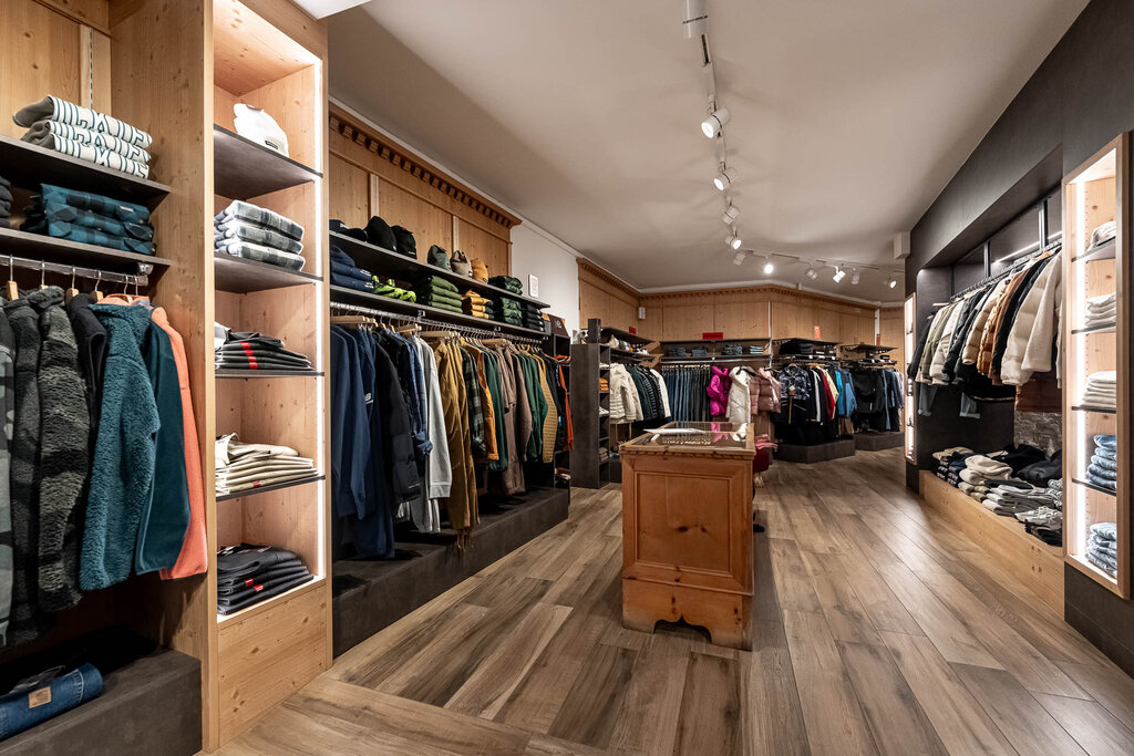 Content Dam Org 3 Images Full Rights Shopping Ladin Sportswear Fashion Ladin Sportswear E Fashion Archivio Apt Val Di Fassa Mrizzi 12