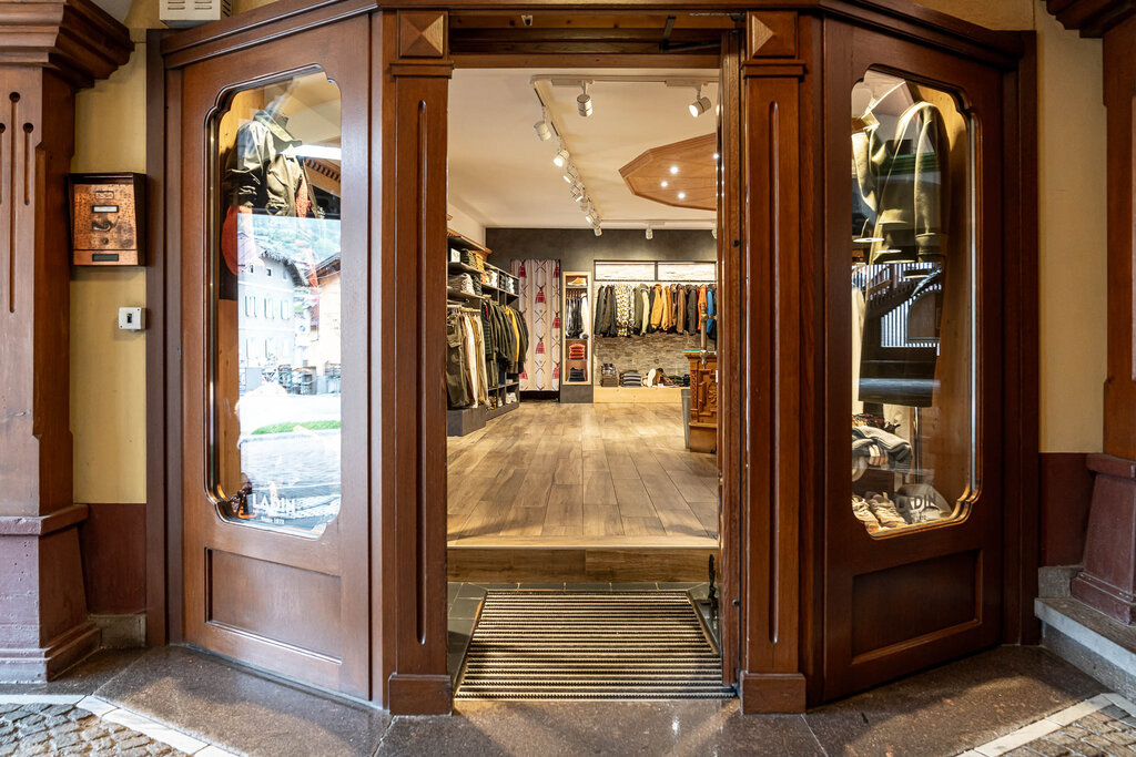 Content Dam Org 3 Images Full Rights Shopping Ladin Sportswear Fashion Ladin Sportswear E Fashion Archivio Apt Val Di Fassa Mrizzi 15