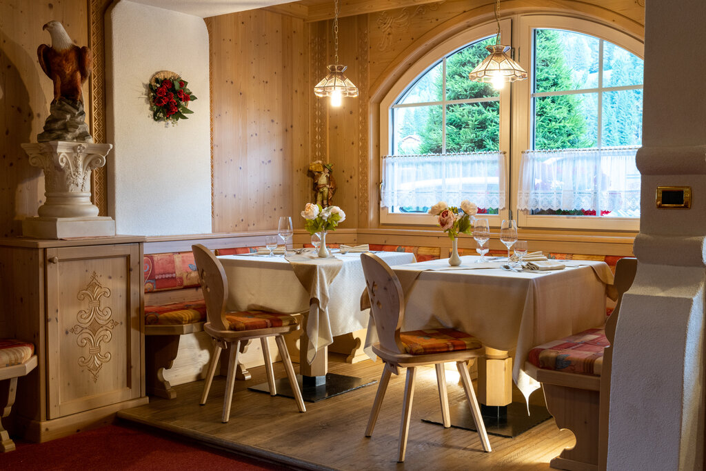 Content Dam Org 3 Images Full Rights Gusto Ristorante Hotel Latemar Ristorantehotellatemar Soraga 016