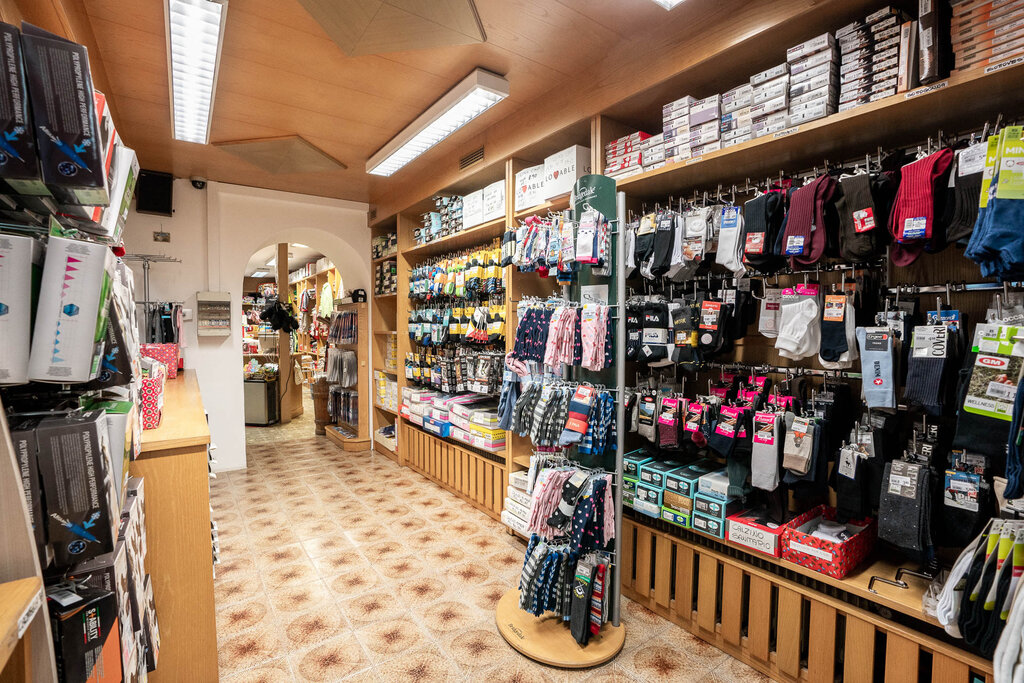 Content Dam Org 3 Images Full Rights Shopping Lino Sport Lino Sport Pozza Archivio Apt Val Di Fassa Mrizzi 10