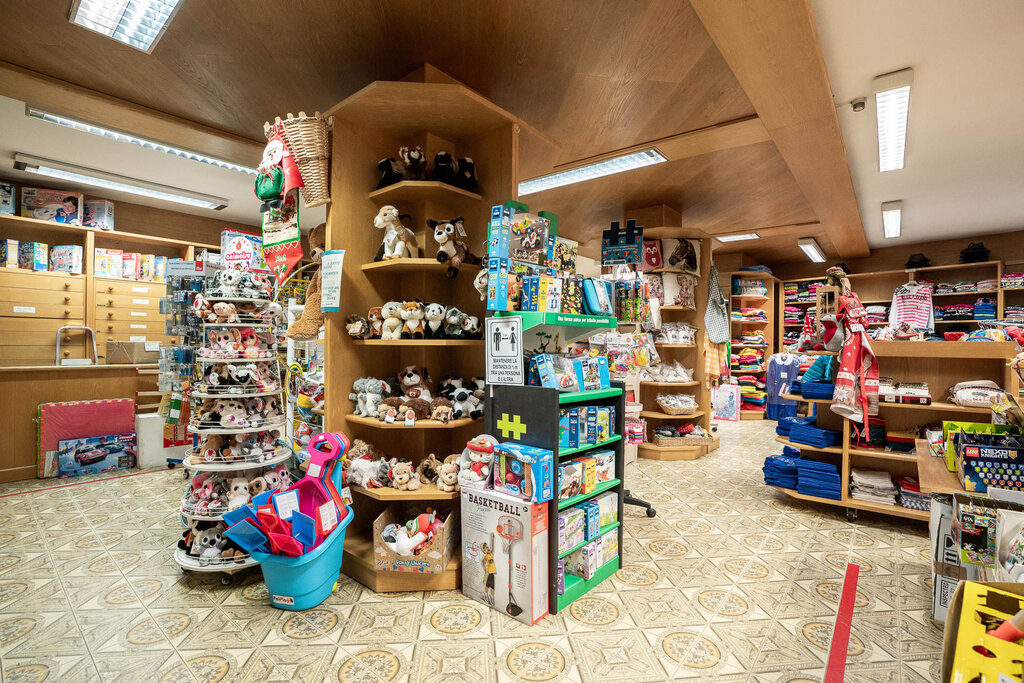 Content Dam Org 3 Images Full Rights Shopping Lino Sport Lino Sport Pozza Archivio Apt Val Di Fassa Mrizzi 20