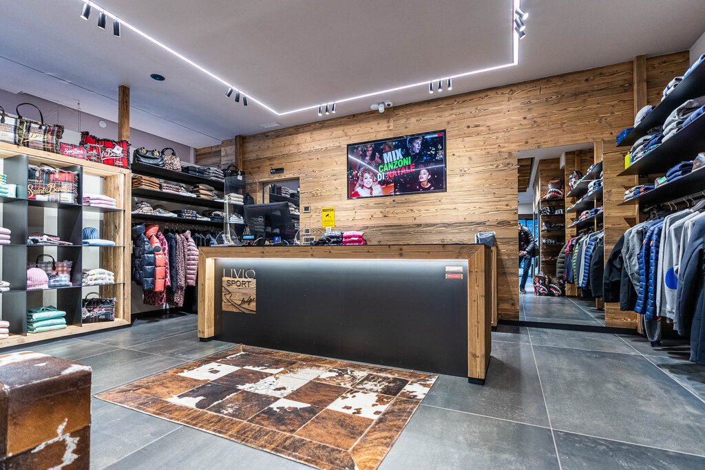 Content Dam Org 3 Images Full Rights Shopping Livio Sport Lodge Liviosportlodge Canazei Apt Val Di Fassa Mattiarizzi Inv (10)