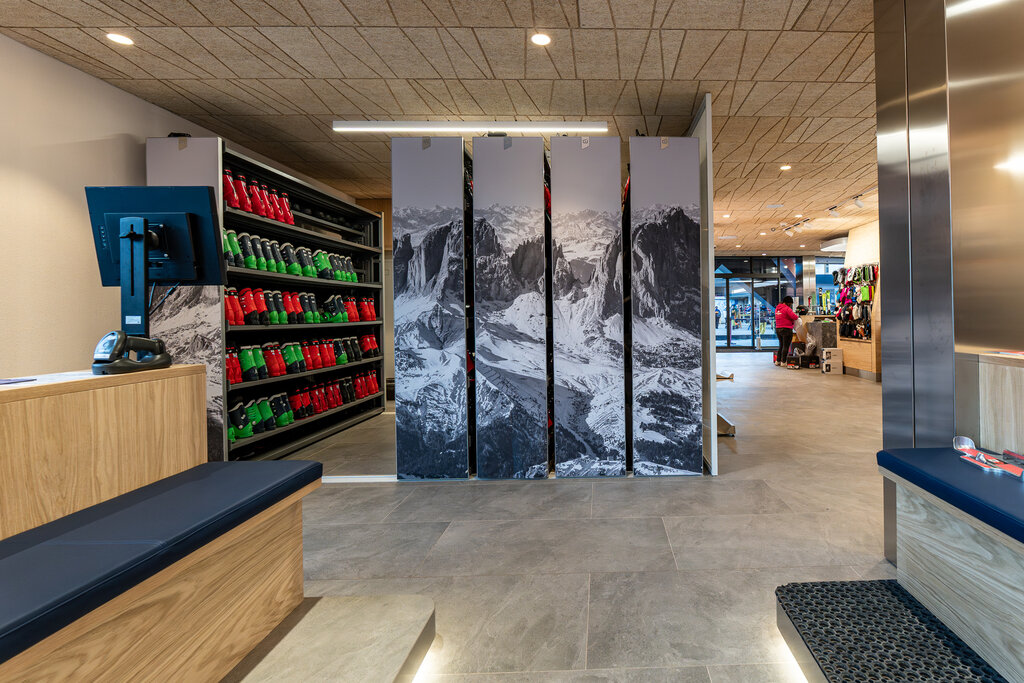 Content Dam Org 3 Images Full Rights Servizi Noleggi Sci E Snowboard Peak Sport Peak Sport Store 1