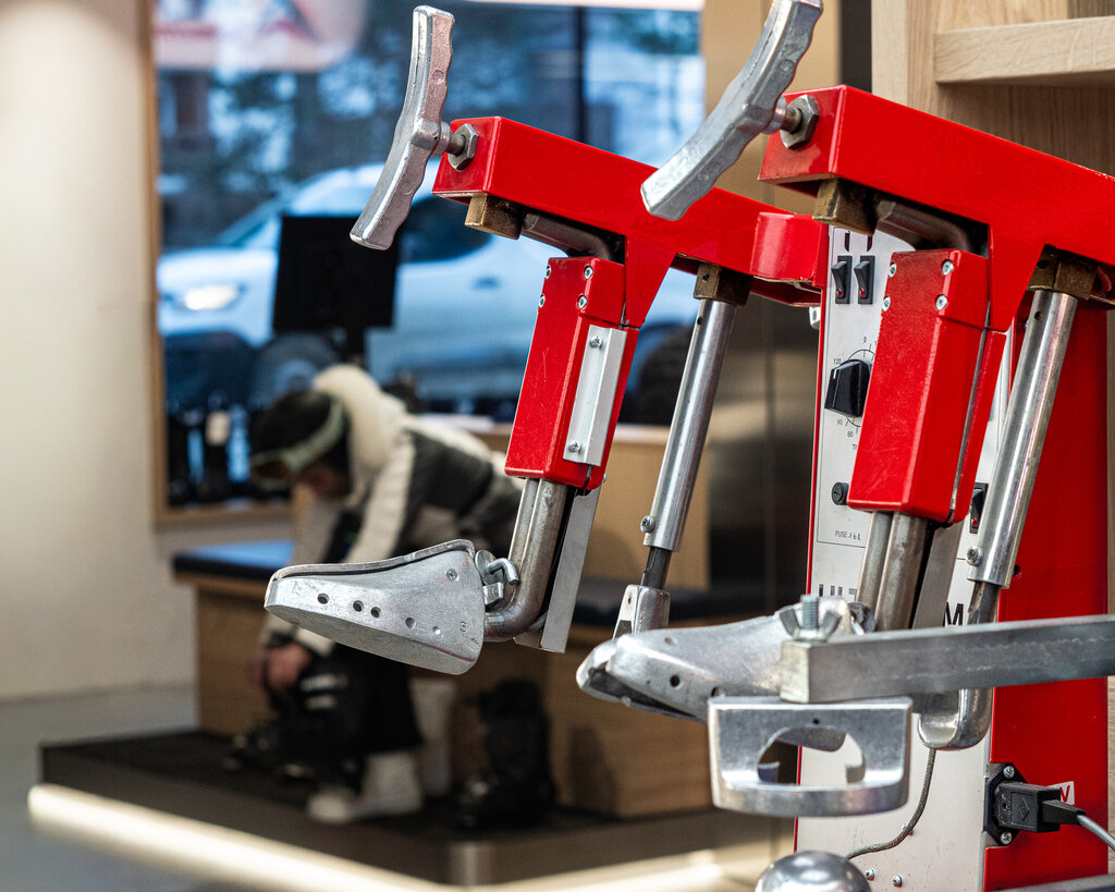 Content Dam Org 3 Images Full Rights Servizi Noleggi Sci E Snowboard Peak Sport Peak Sport Canazei 3