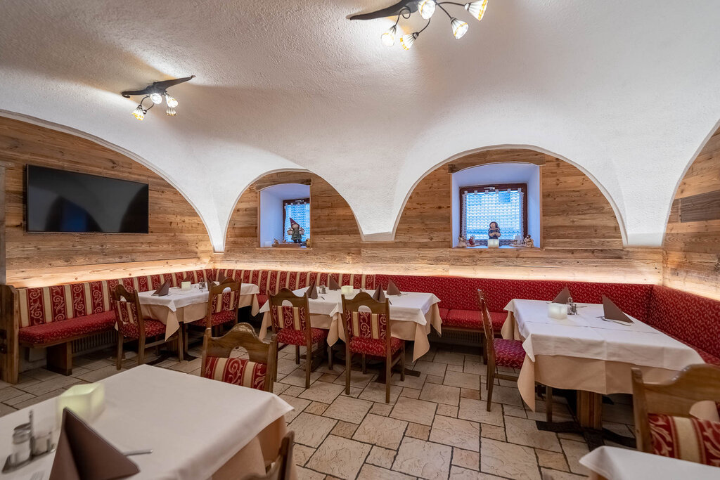 Content Dam Org 3 Images Full Rights Gusto Ristorante Pizzeria Hotel Val Udai Hotel Val Udai Mazzin Apt Val Di Fassa Mrizzi 14