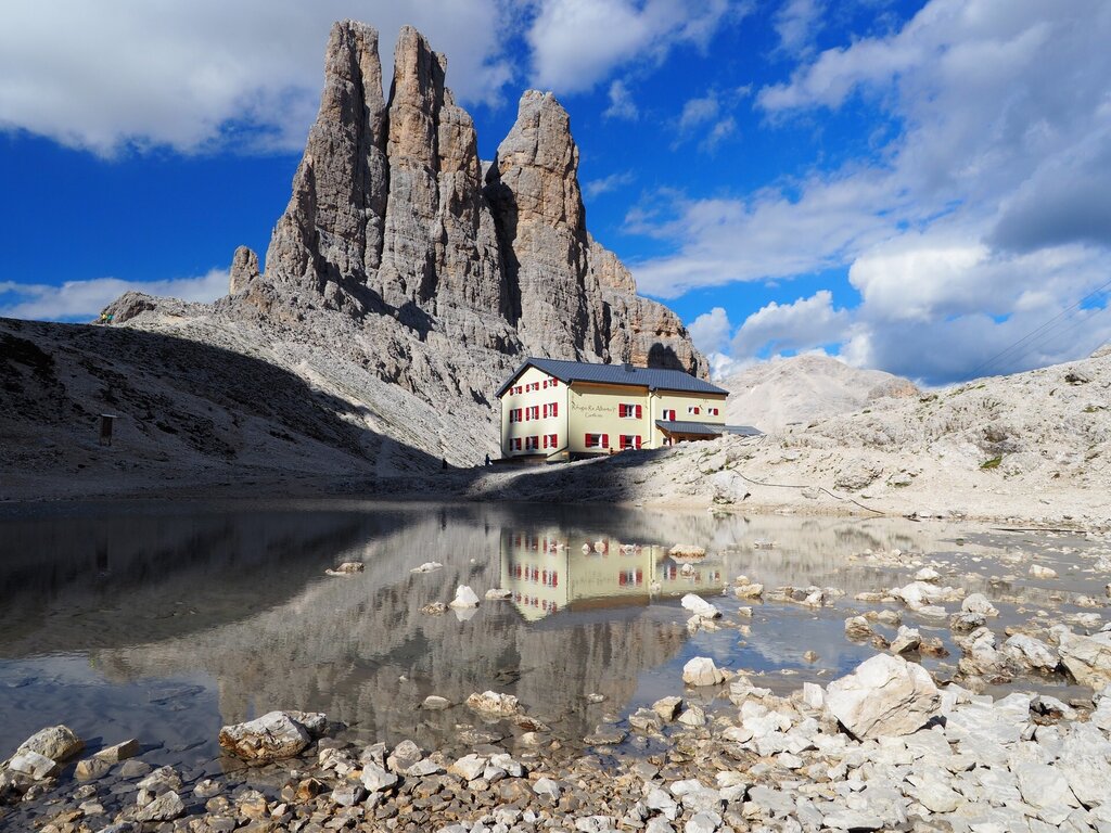rifugio-re-alberto-i-gartlh-tte-vigo-di-fassa