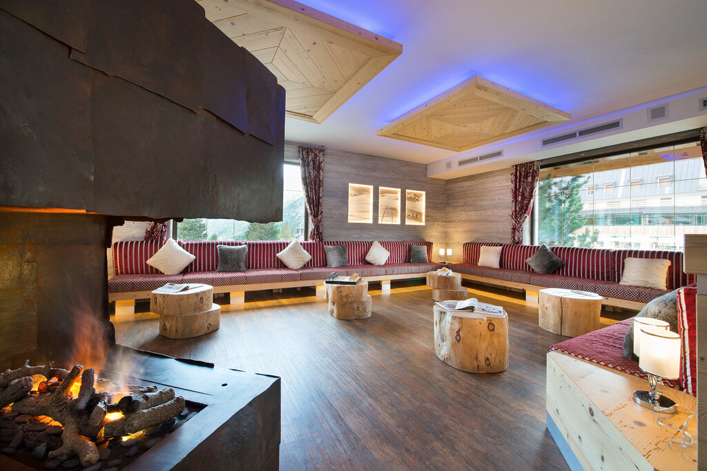 Content Dam Org 3 Images Full Rights Gusto Ristorante Hotel Cristallo Nichis Lounge Hotel Cristallo Nichis Lounge San Pellegrino Archivio Apt Val Di Fassa 1