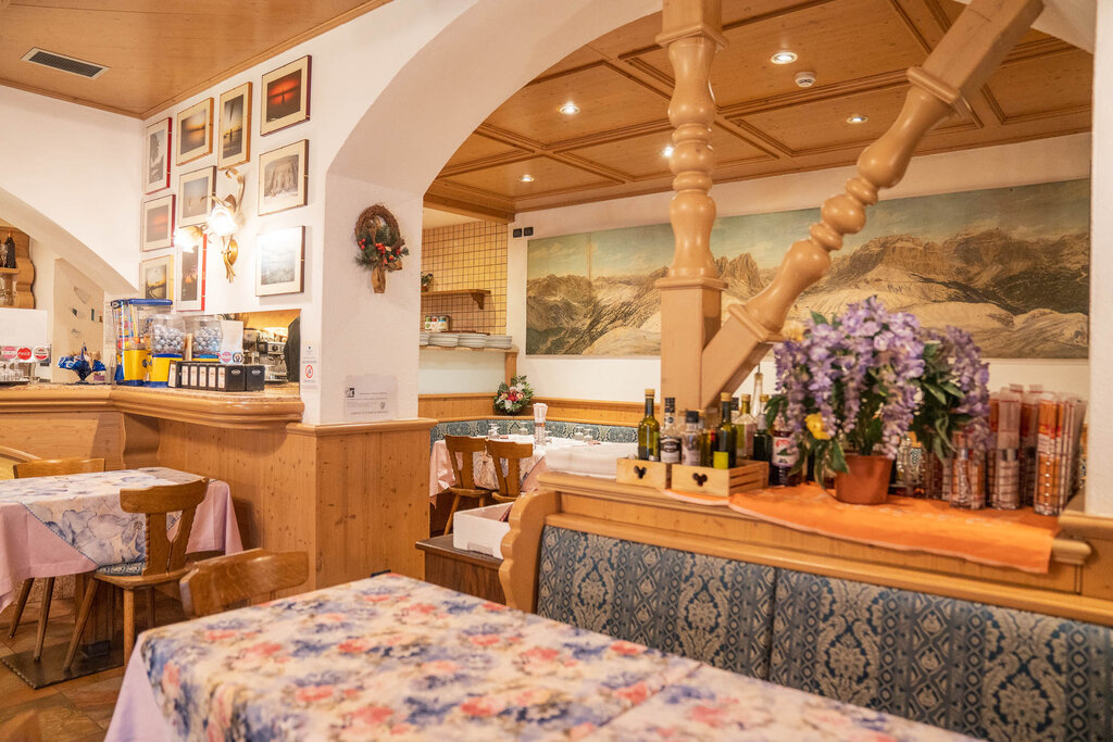 Content Dam Org 3 Images Full Rights Gusto Ristorante Pizzeria Hotel Laurin Pizzeria Ristorante Laurin Canazei Archivio Apt Val Di Fassa Mattia Rizzi 04