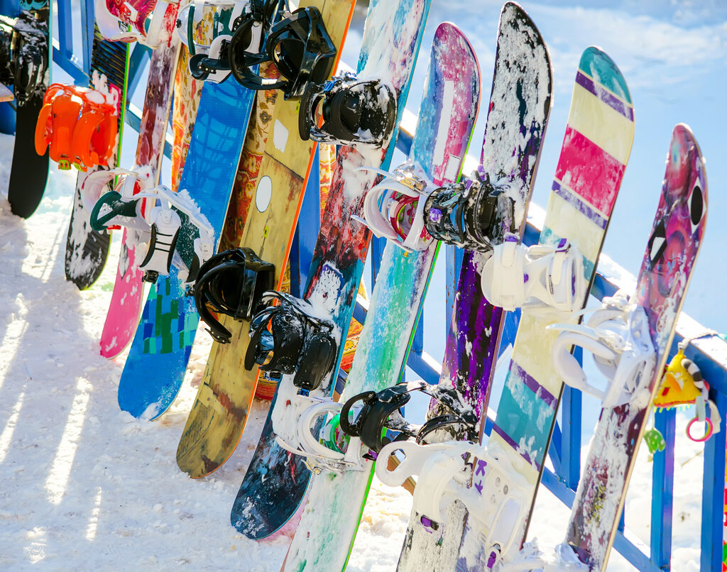 Content Dam Org 3 Images Full Rights Outdoor Snowboard Adobestock 131359692