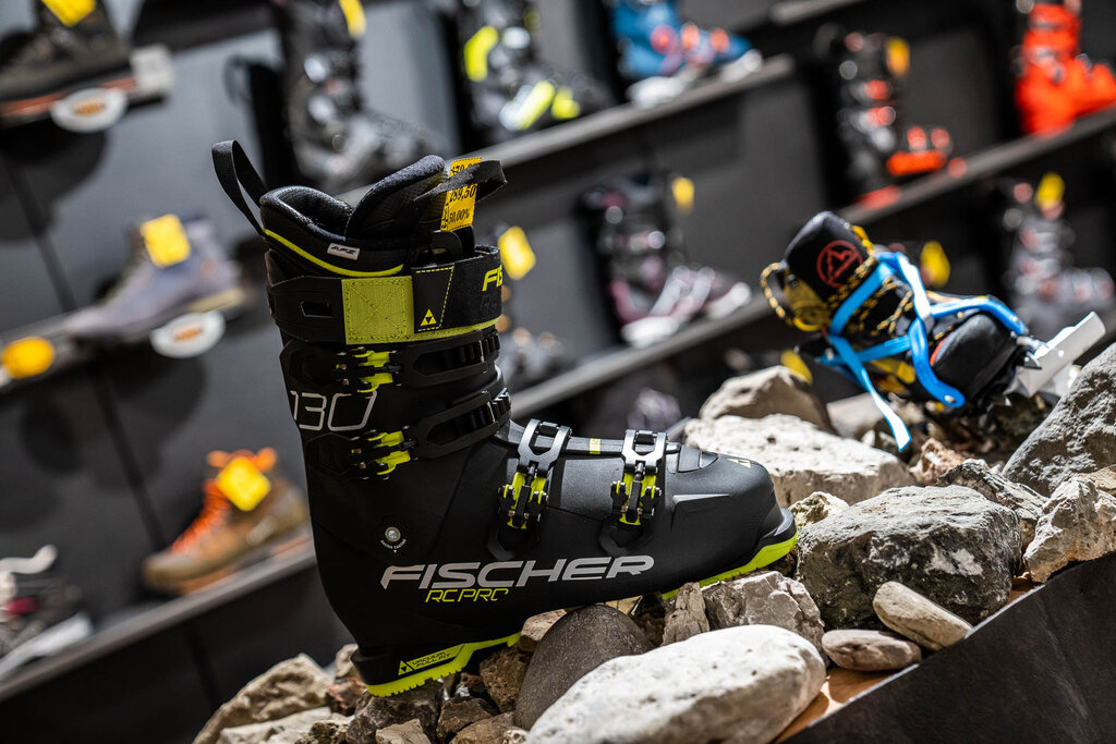 Content Dam Org 3 Images Full Rights Shopping Sport Bernard Sport Bernard Canazei Apt Val Di Fassa Mattiarizzi 28