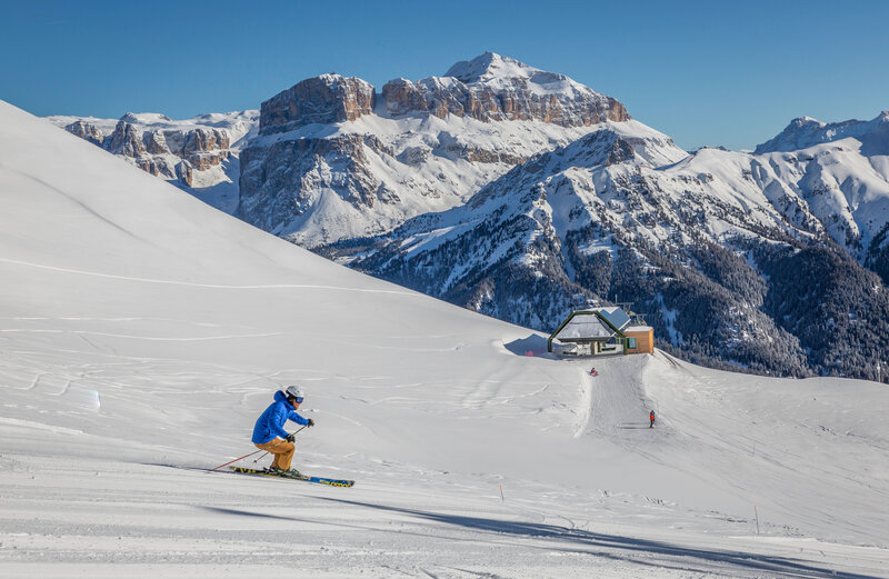 Skipassbüro Alba Di Canazei