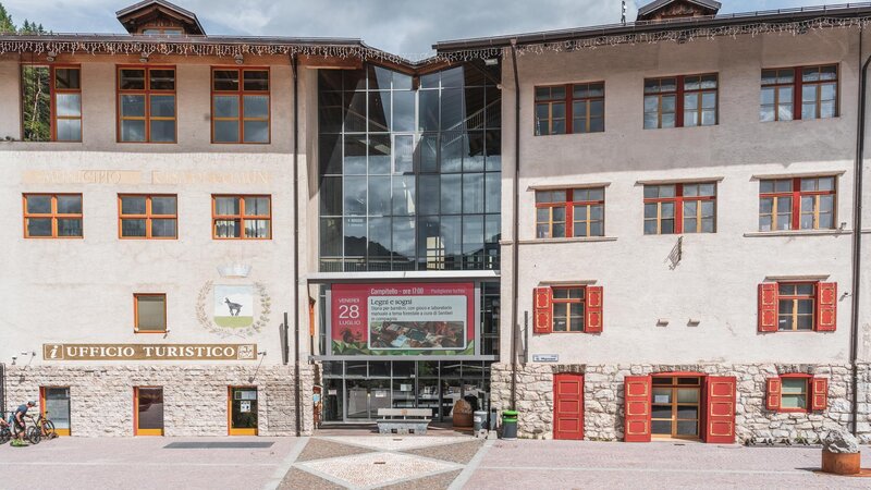 Tourismusb&uuml;ro Canazei